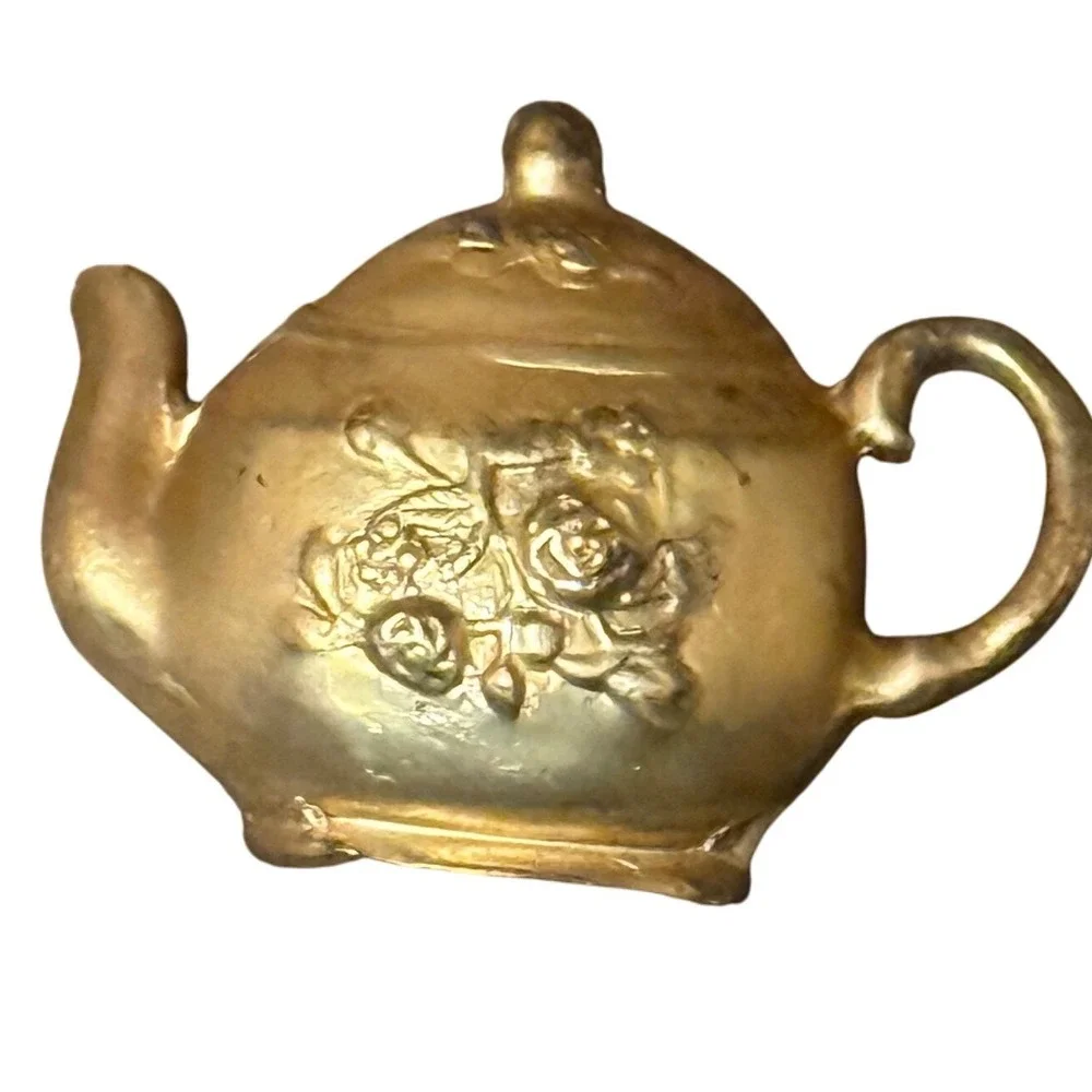 Gold Tone Teapot Brooch Pin Floral‎ Embossed Vintage Jewelry Accessory